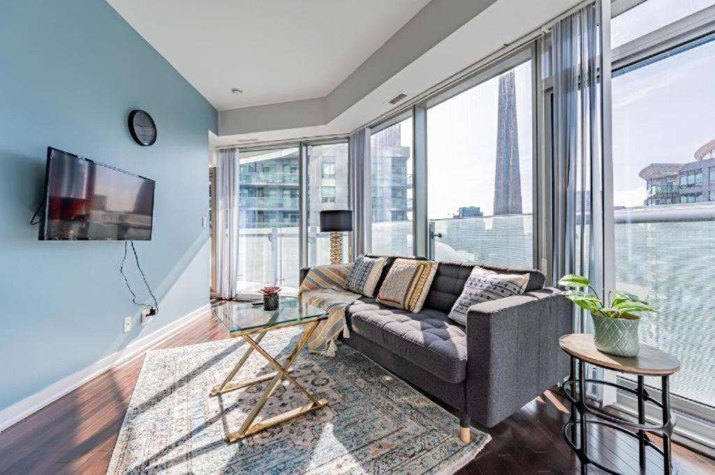 Downtown Suites โตรอนโต ภายนอก รูปภาพ